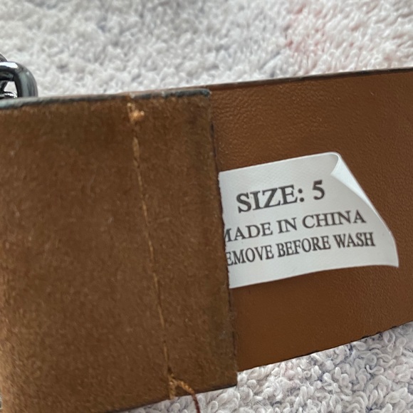 Mudd Pendant Design Belt Brand New Never Worn - Picture 2 of 5